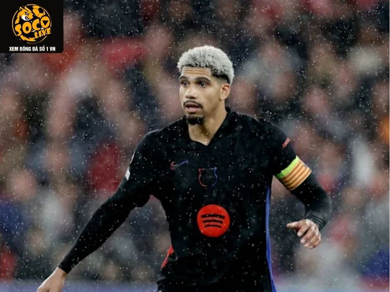 Ronald Araujo tại Barcelona – biểu tượng của sức mạnh và bền bỉ